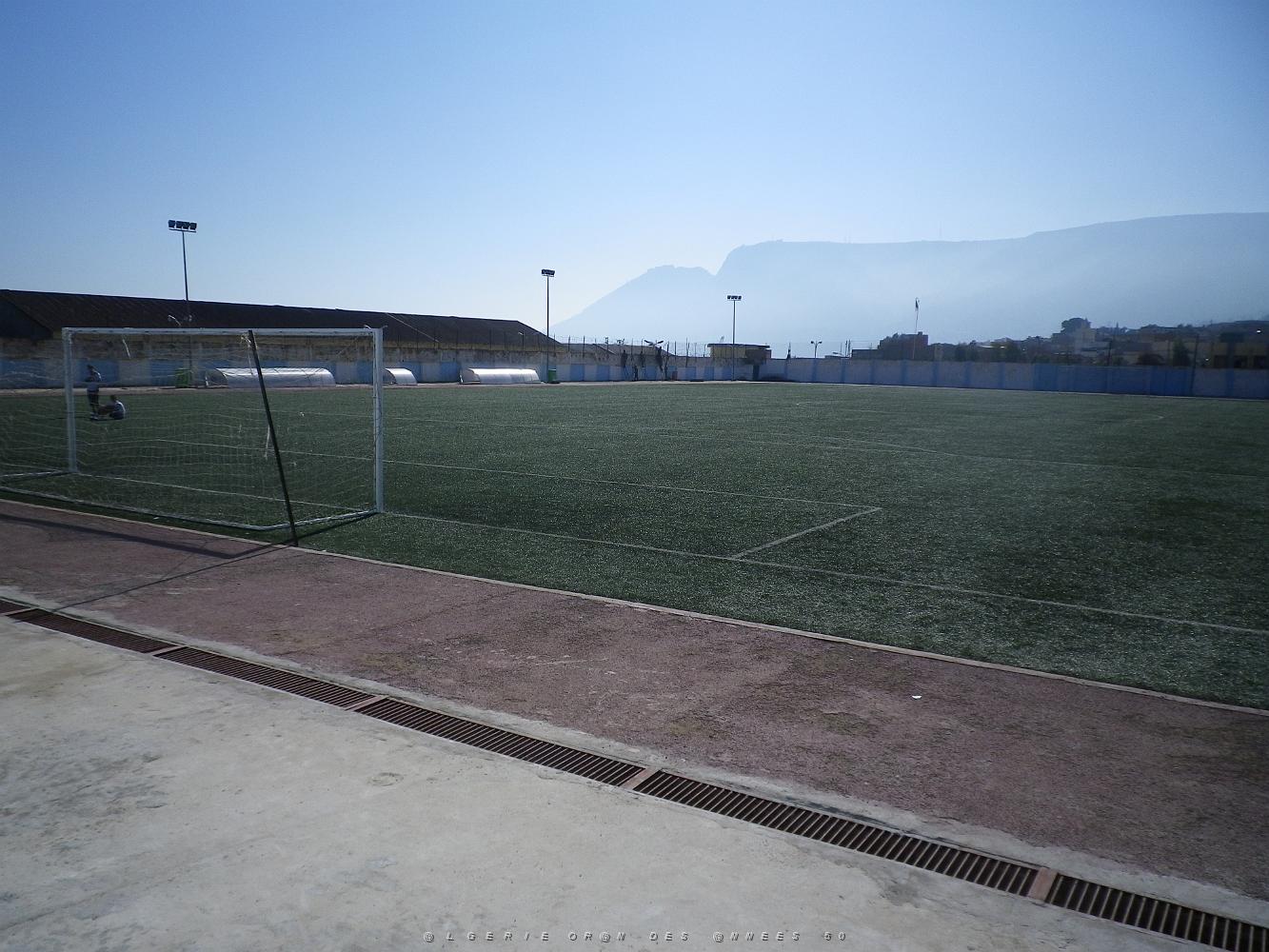 1709 toujours le stade de la marsa a kebir.JPG
